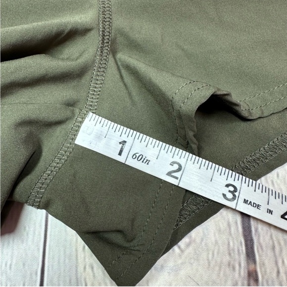 Women’s Vuori shorts - Picture 5 of 6